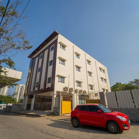 Vr Paradise Inn Kelambākkam Exterior foto