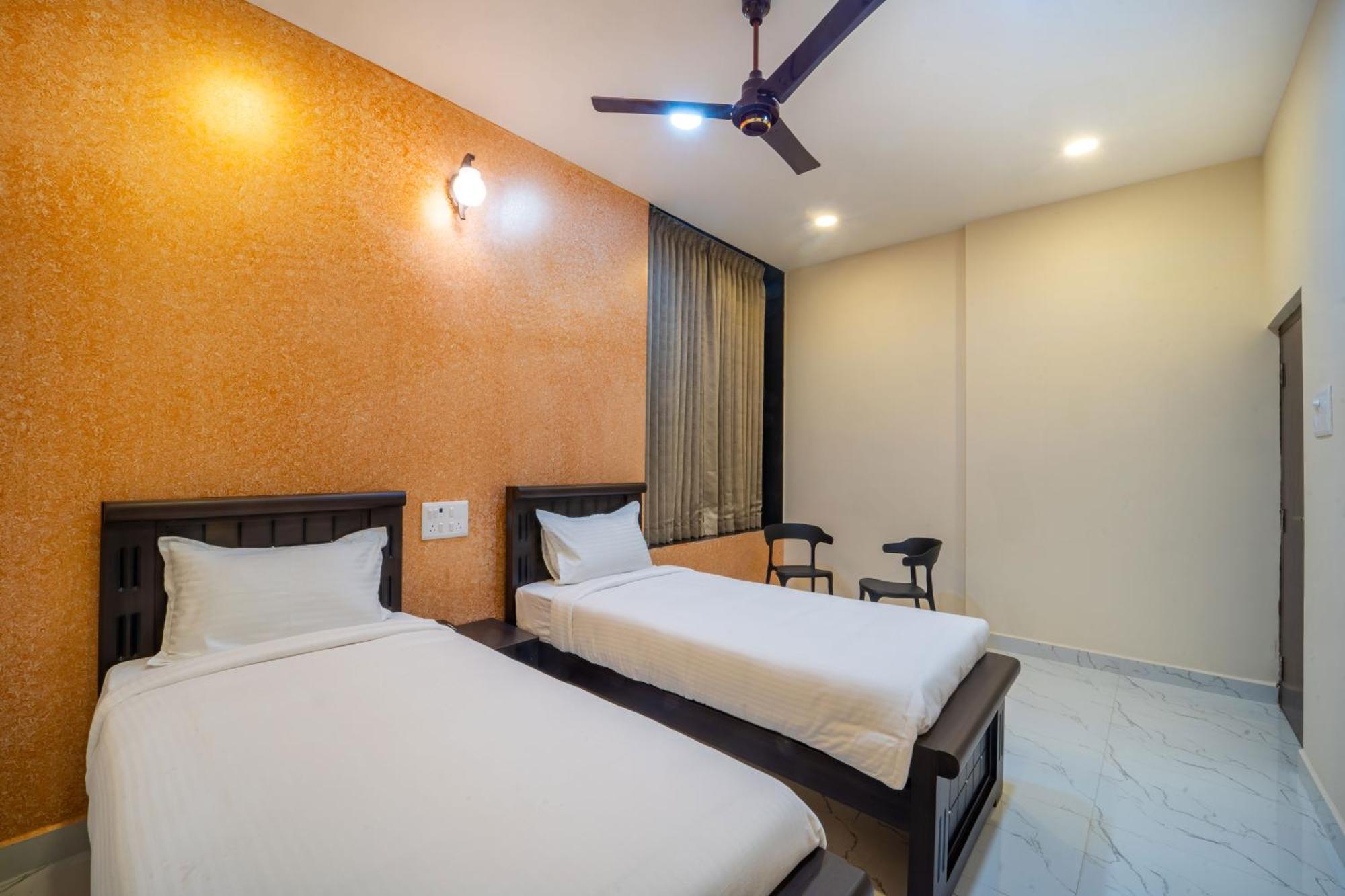 Vr Paradise Inn Kelambākkam Exterior foto