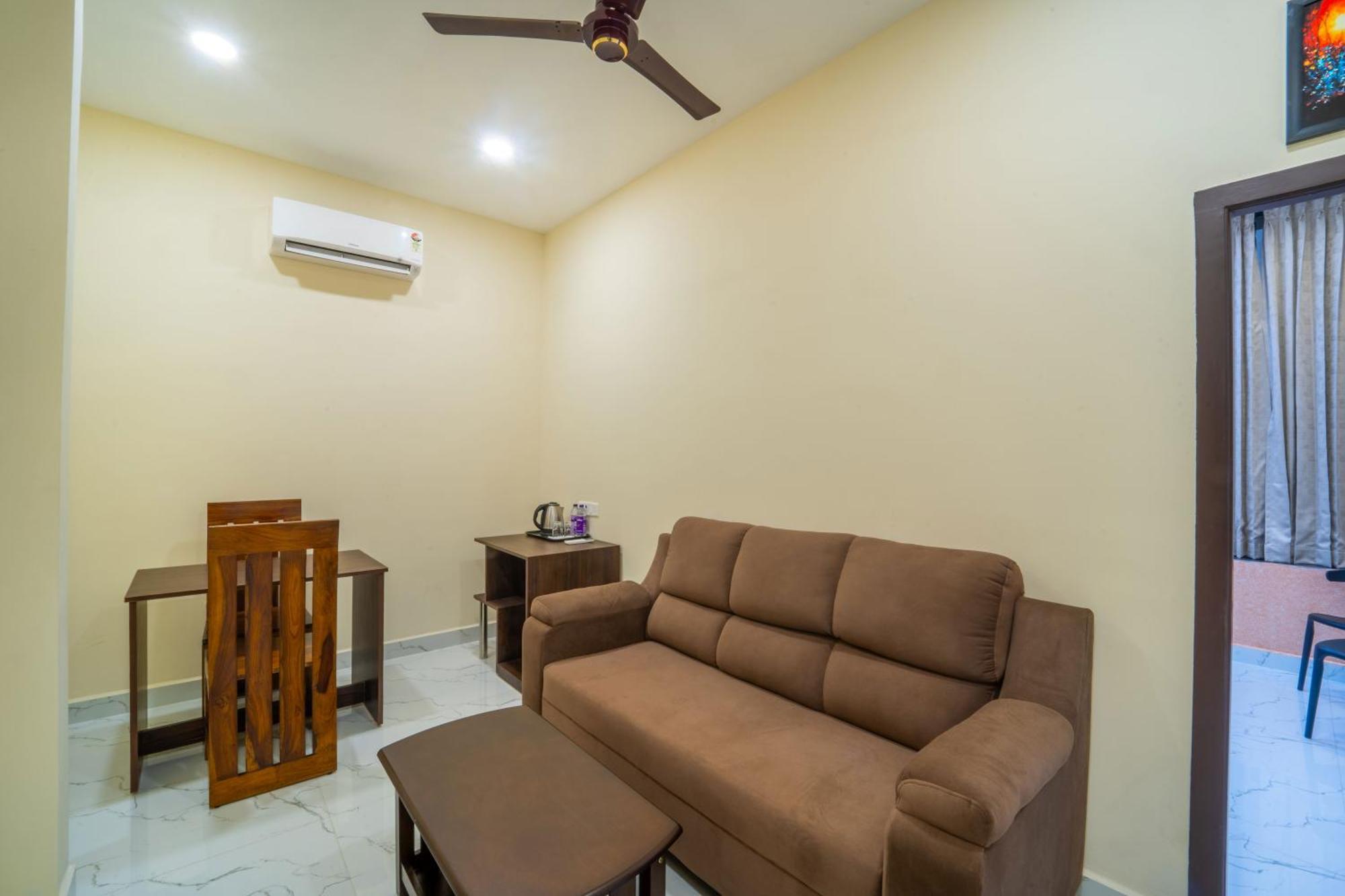 Vr Paradise Inn Kelambākkam Exterior foto