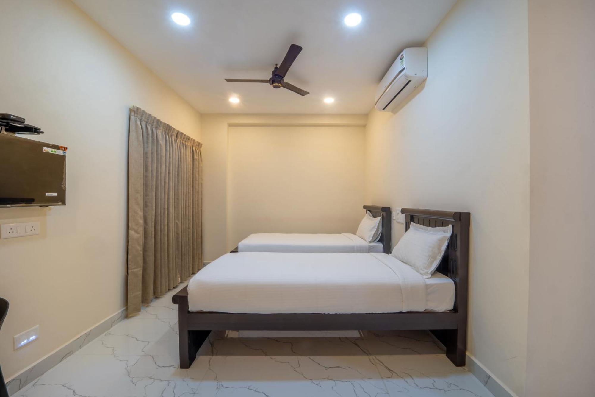 Vr Paradise Inn Kelambākkam Exterior foto